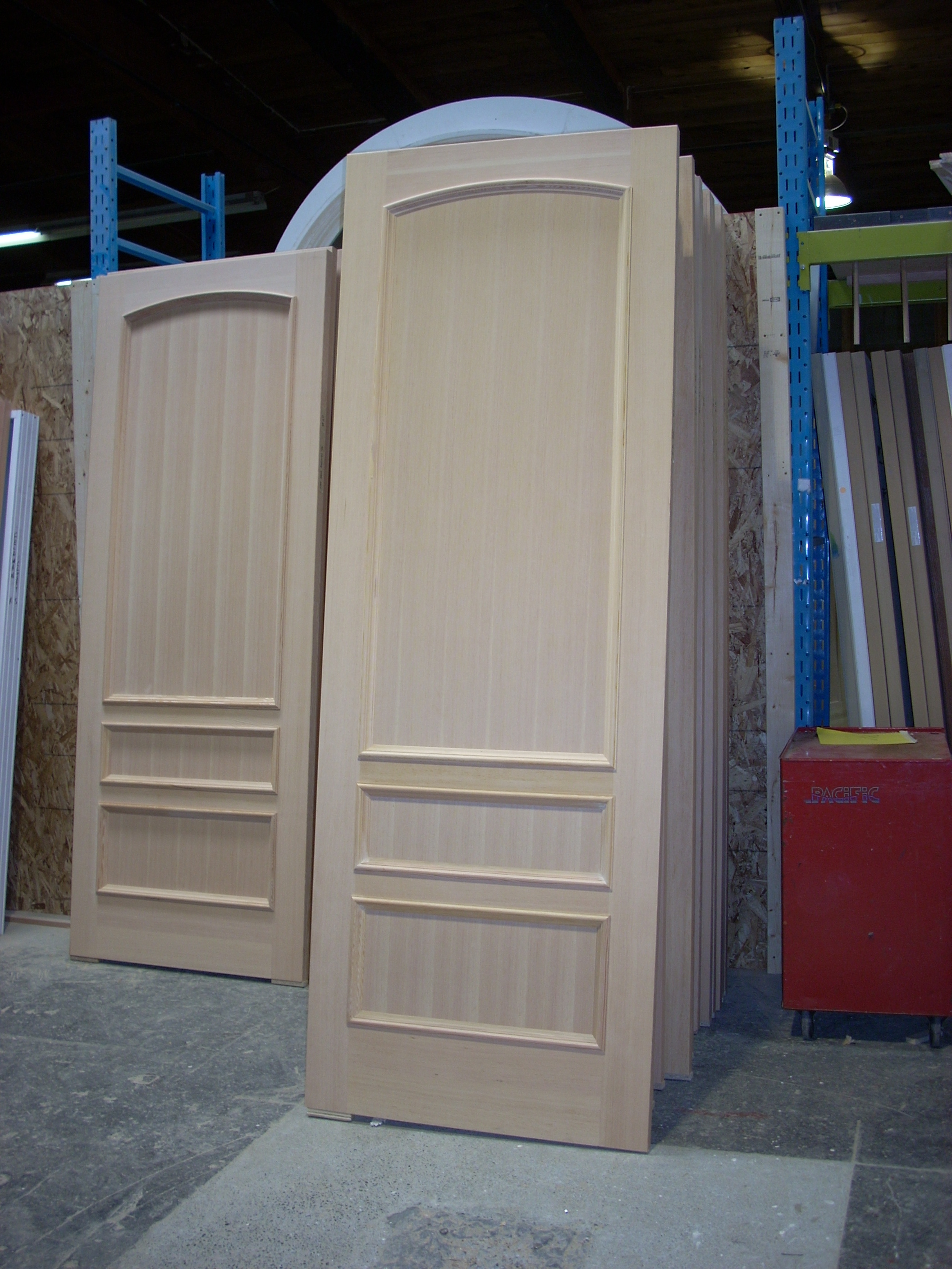 Facroy Direct Doors INTERIOR FIR VG 3 PANEL HORIZONTAL WITH BOLECTION MOULDING